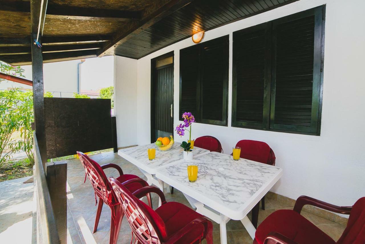 Serenity By The Sea #1 - Private Terrace Vrsi Exterior photo